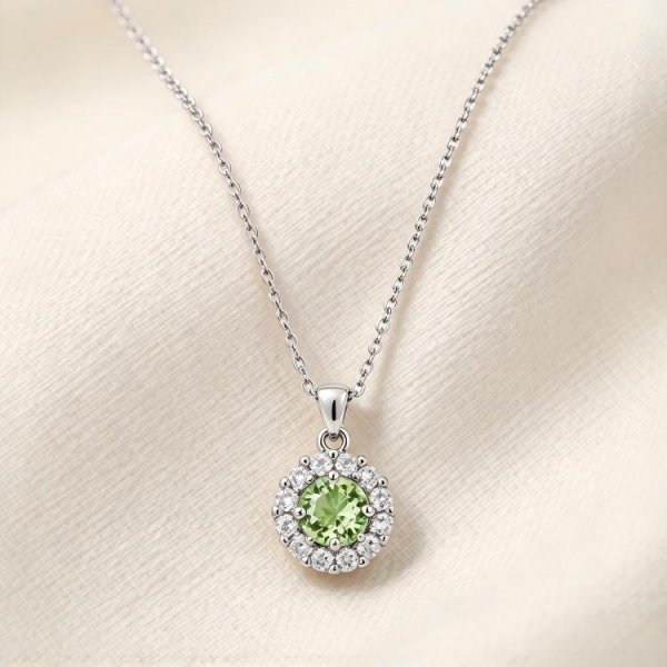 Bella Bridal Pendant in Peridot